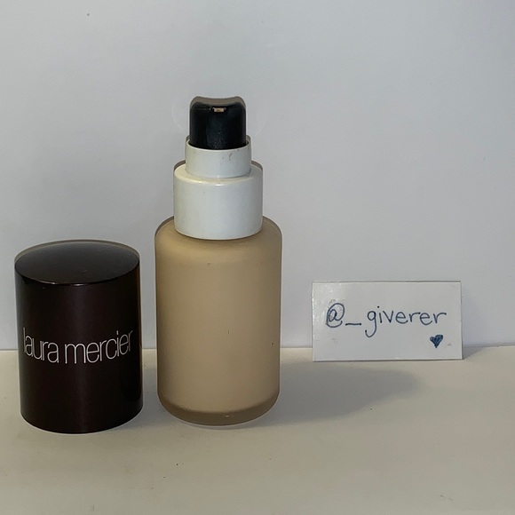 Porcelain Ivory Moisturizing Foundation Foundation Laura Mercier - Picture 2 of 6